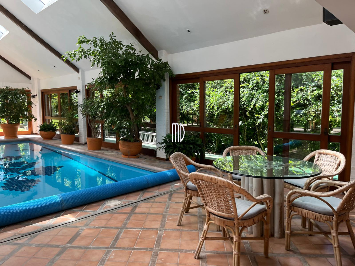 Casa ID.8190 - Espectacular Casa en Venta – Ubicación Exclusiva a Metros del Mar 