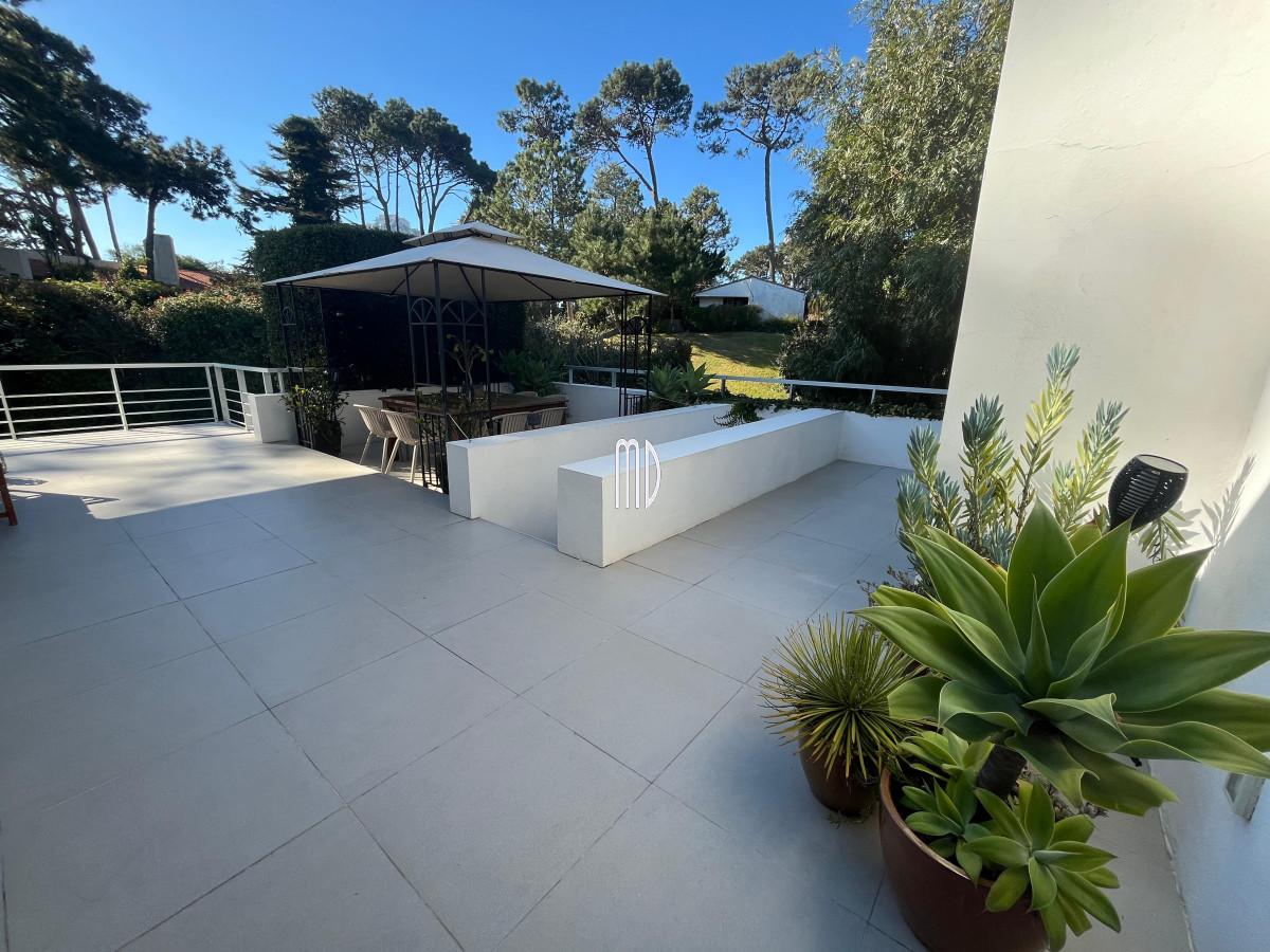 Casa ID.8319 - Espectacular casa en venta- Confort, amplitud y ubicación privilegiada