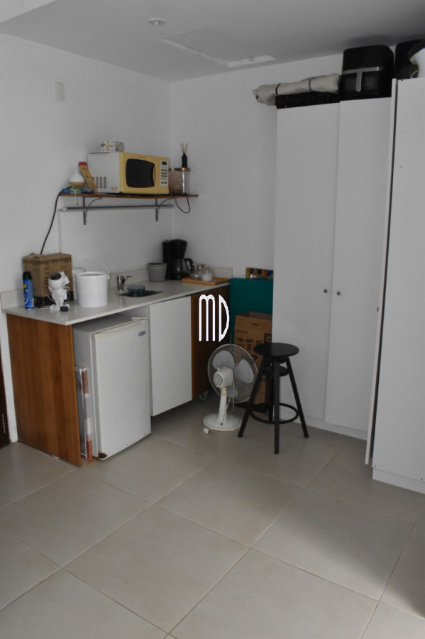 Casa ID.9024 - Moderna residencia con piscina climatizada y apartamento independiente. REF(9024)