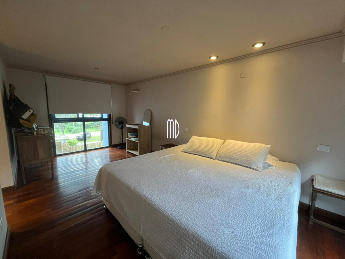 Casa ID.9172 - Casa en venta de 5 dormitorios en Mansa REF:9172