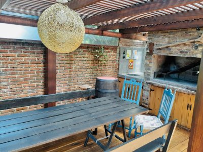 Hermosa casa en zona muy tranquila ideal para un buen descanso Ref(6275)