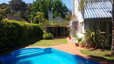 Linda casa en Rincón del Indio, zona tranquila rodeada de mucho verde para un descanso a pleno 