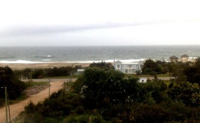 Hermosa casa en Punta Piedras, con vista al mar.Ref: 5581