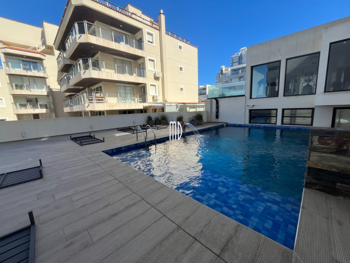 Apartamento ID.9150 - Penthouse frente al mar con terraza exclusiva, jacuzzi y vista única en Península 🌊