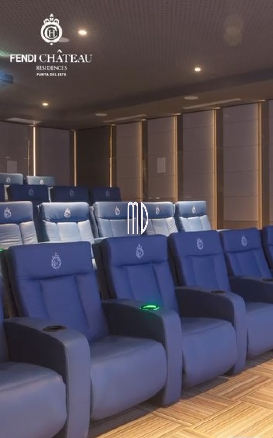 Apartamento ID.9097 - Apartamento de categoría en primera línea sobre Playa Mansa - Punta del Este REF.