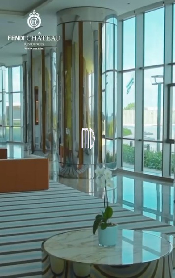 Apartamento ID.9097 - Apartamento de categoría en primera línea sobre Playa Mansa - Punta del Este REF.