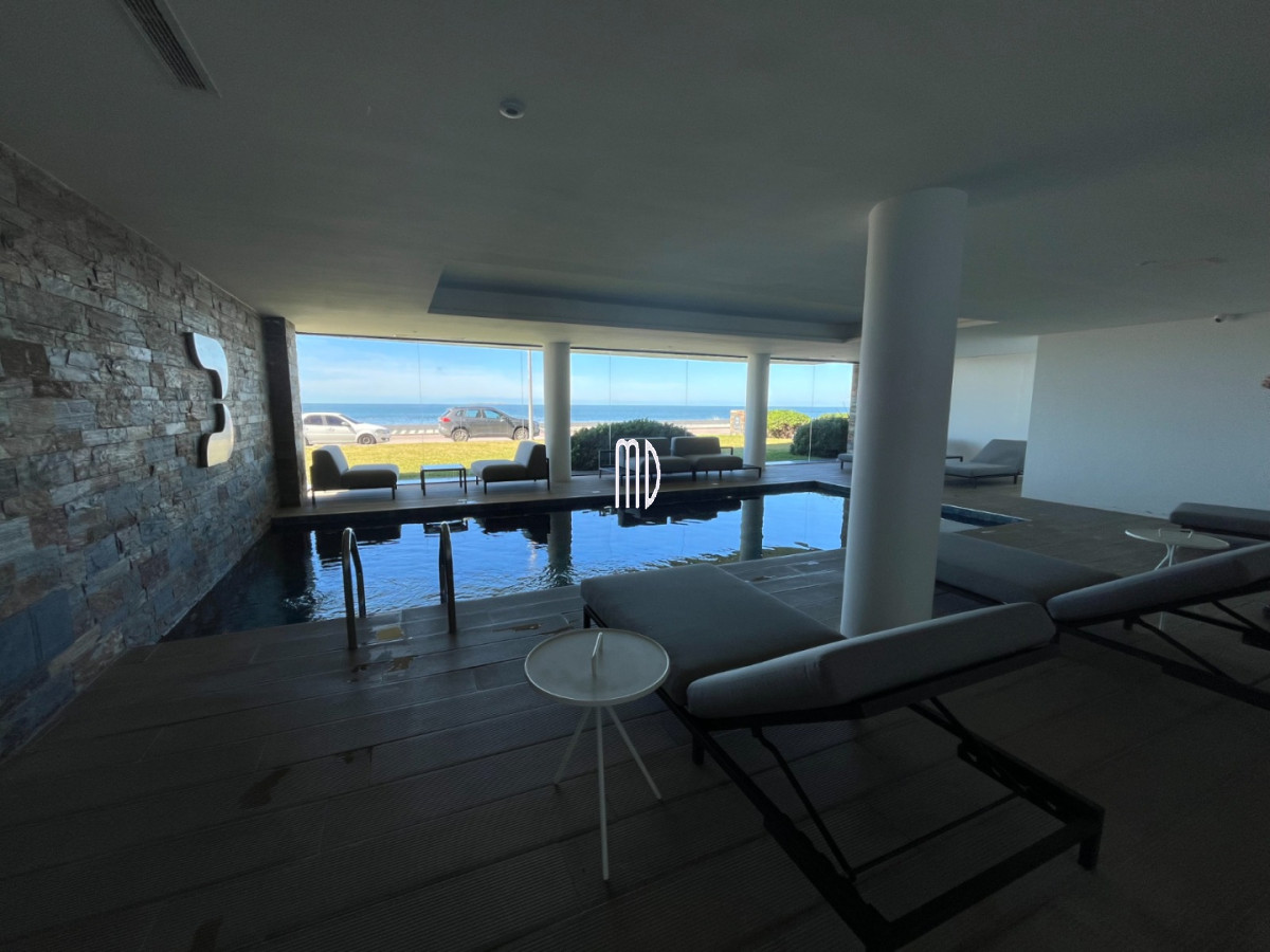 Apartamento ID.9150 - Penthouse frente al mar con terraza exclusiva, jacuzzi y vista única en Península 🌊