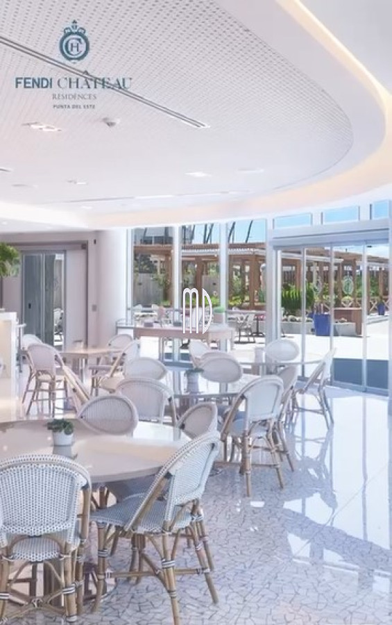 Apartamento ID.9097 - Apartamento de categoría en primera línea sobre Playa Mansa - Punta del Este REF.