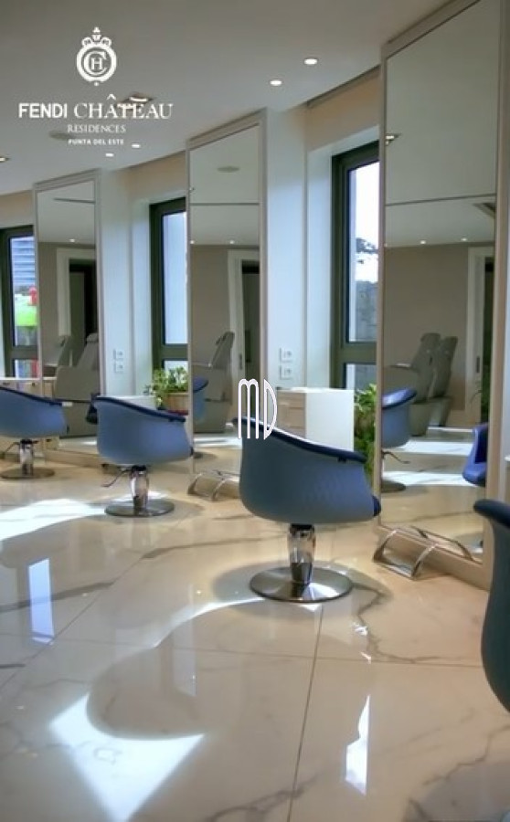 Apartamento ID.9097 - Apartamento de categoría en primera línea sobre Playa Mansa - Punta del Este REF.