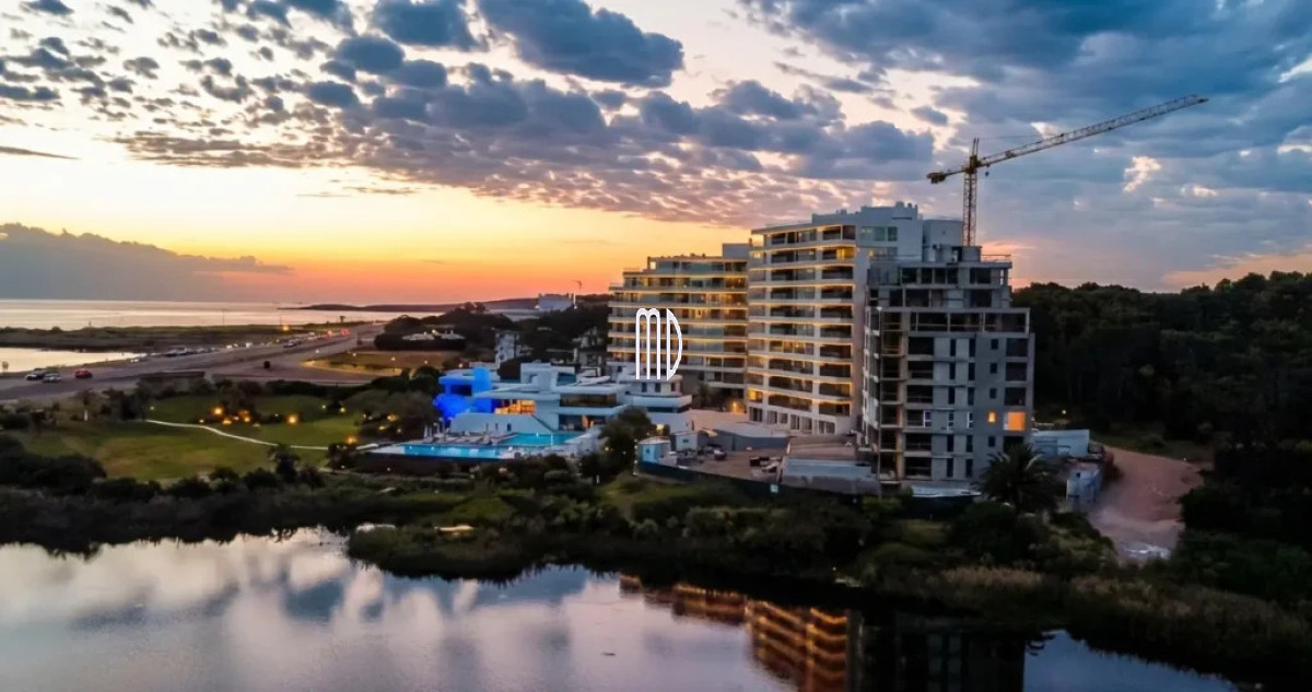 Apartamento ID.8804 - Hermoso y espacioso apartamento en Poseidón Laguna. REF(8804) 