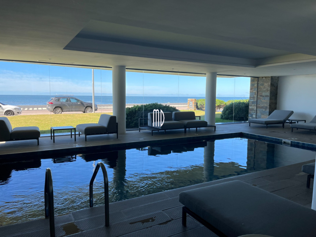 Apartamento ID.9150 - Penthouse frente al mar con terraza exclusiva, jacuzzi y vista única en Península 🌊