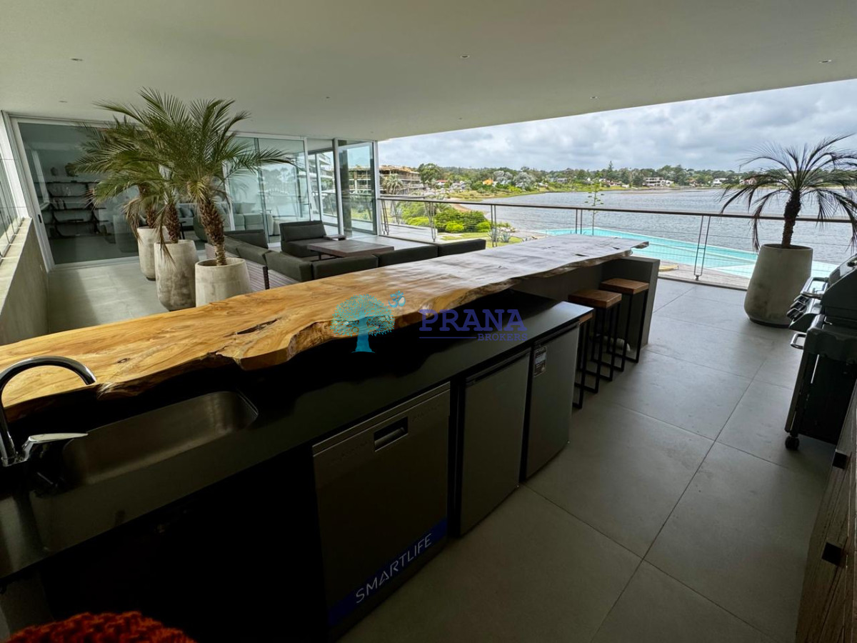 Apartamento en La Barra, La Barra - PRN1388A