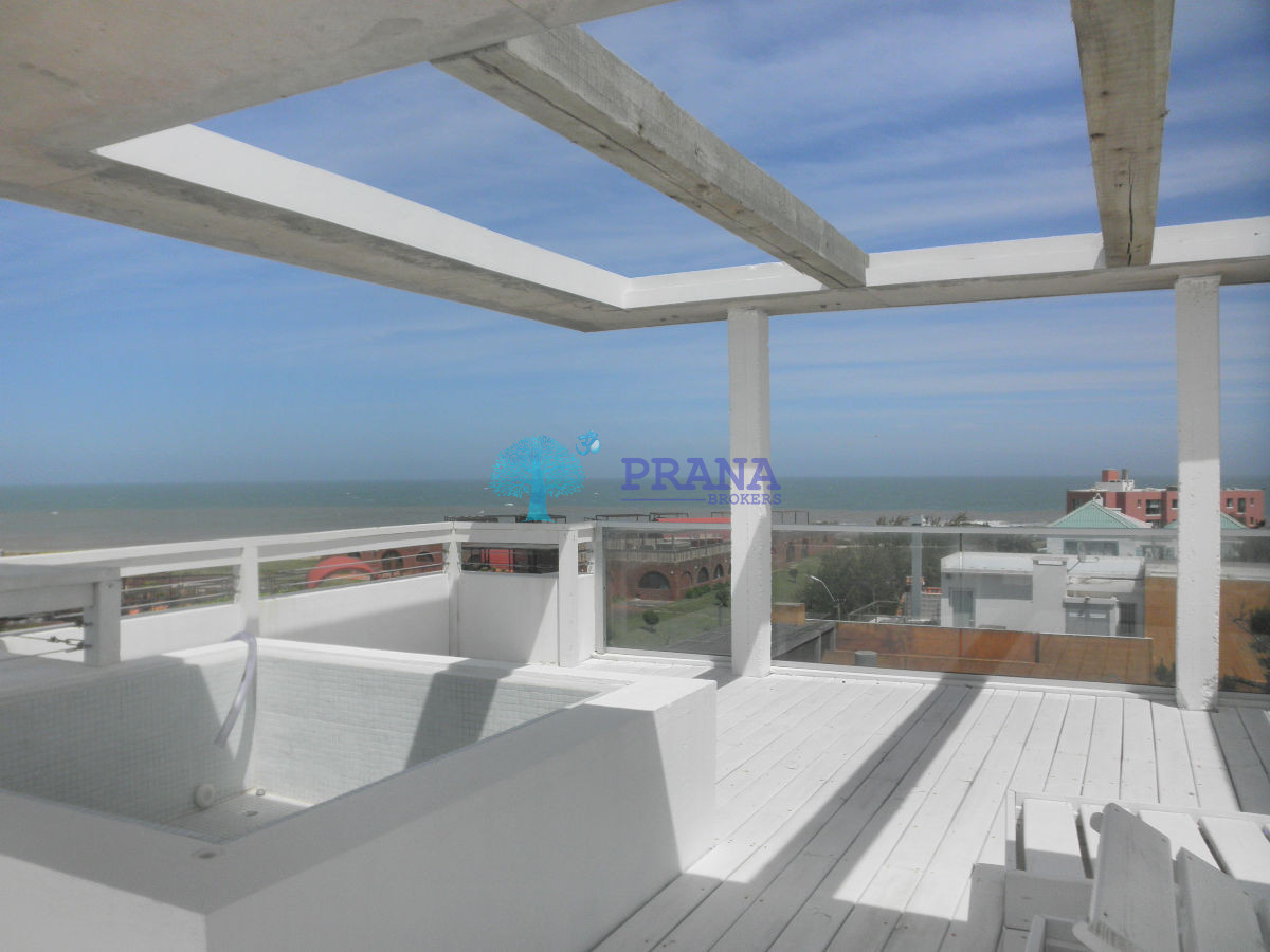 Apartamento en Manantiales, 3 dormitorios * - PRN93A