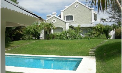 Casa en La Barra, Montoya