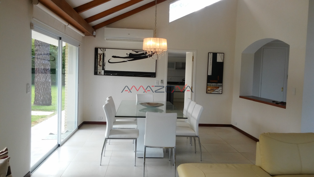 Casa ID.5003 - Casa en Mansa, 5 dormitorios 