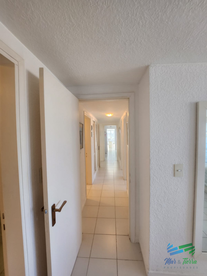 Apartamento ID.4507 - DEPARTAMENTO PENÍNSULA DE PUNTA DEL ESTE, 3 dormitorios 