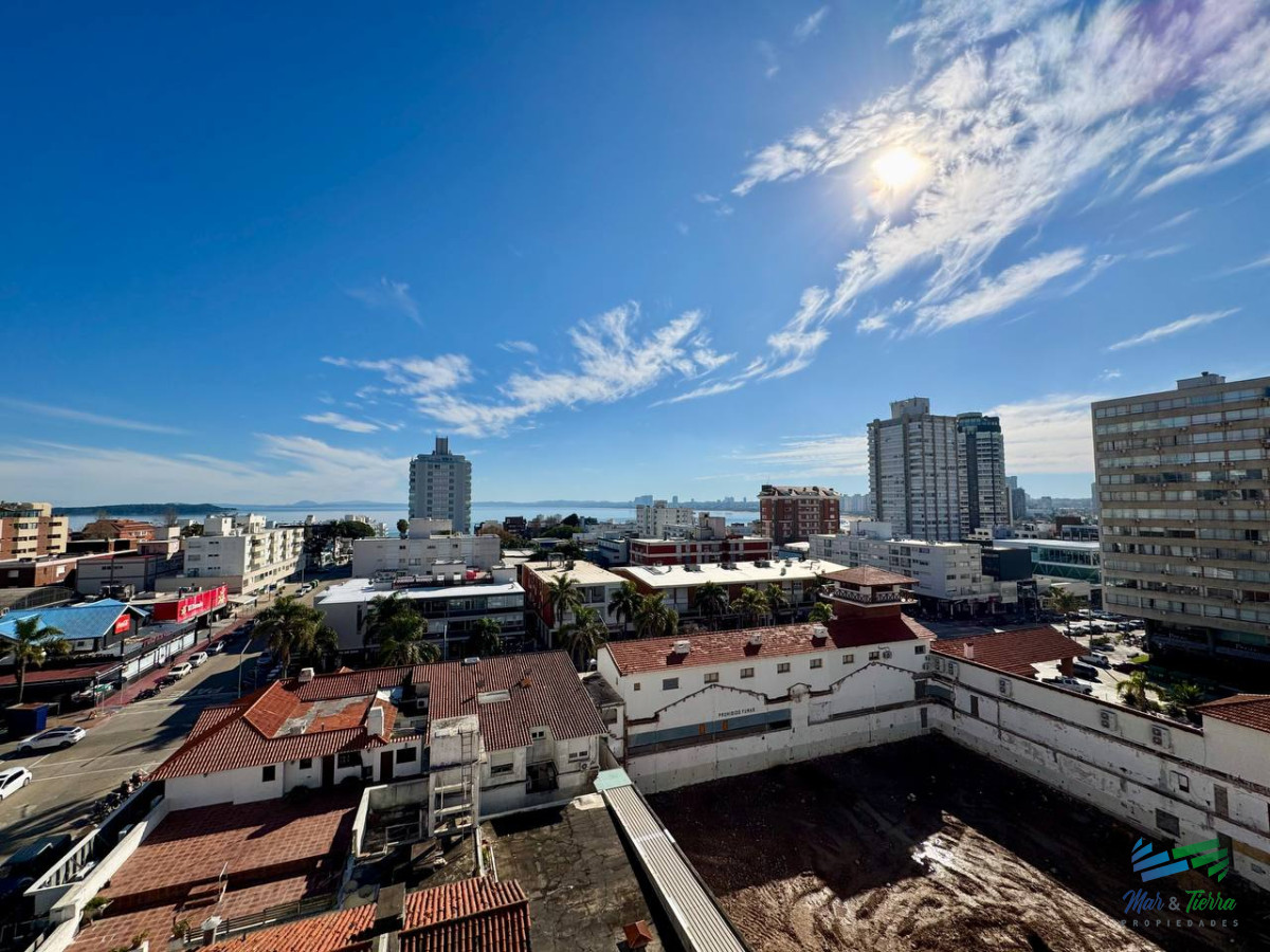 Apartamento ID.3894 - Vendo apartamento 2 dormitorios en Peninsula, Punta del Este