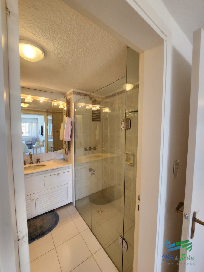 Apartamento ID.4507 - DEPARTAMENTO PENÍNSULA DE PUNTA DEL ESTE, 3 dormitorios 