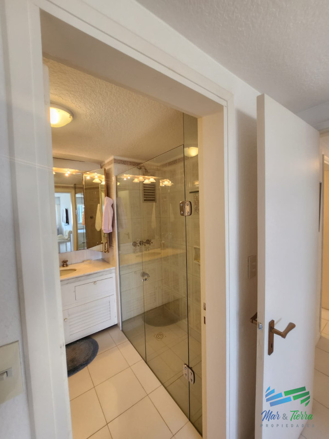 Apartamento ID.4507 - DEPARTAMENTO PENÍNSULA DE PUNTA DEL ESTE, 3 dormitorios 