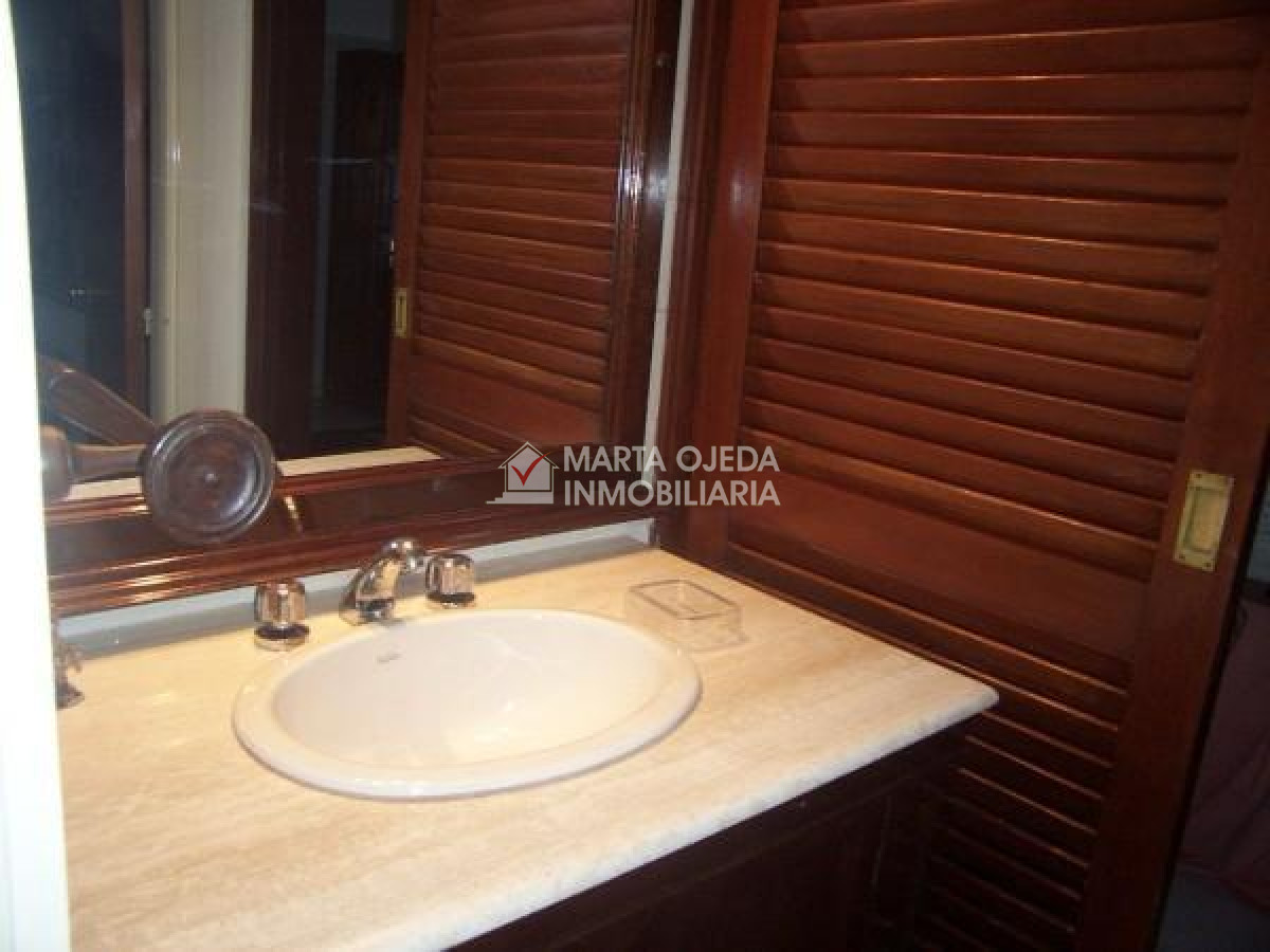 Casa ID.40751 - Casa de 4 dormitorios muy buena ubicacion