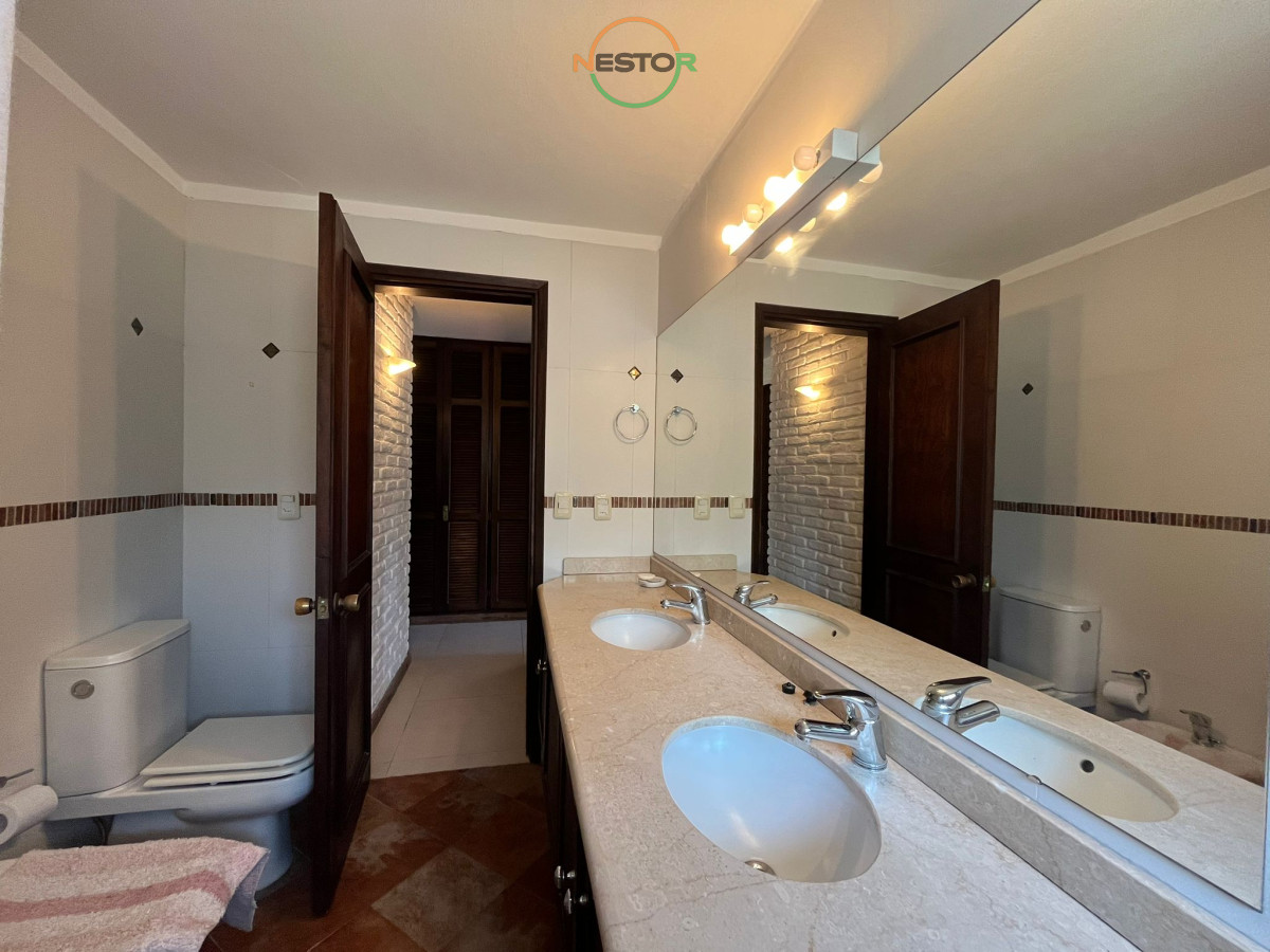 Casa ID.5162 - Casa en Roosevelt, 3 dormitorios *