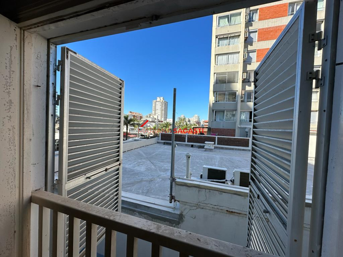 Apartamento ID.3971 - Apartamento 1 dormitorio en Centro de Punta del Este