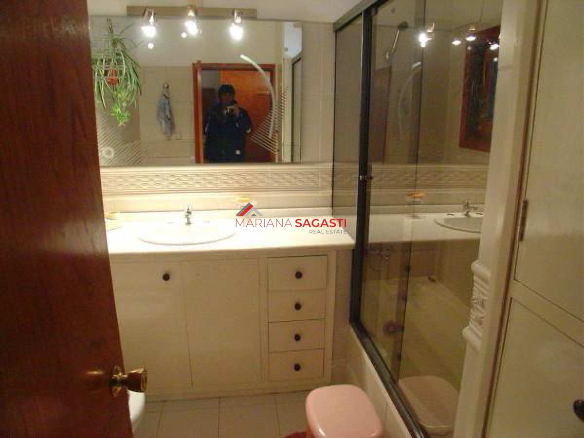 Casa ID.3963 - Casa de 4 dormitorios muy buena ubicacion
