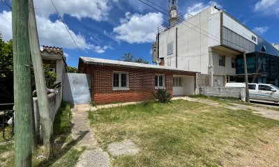 Maldonado centro, casa de dos dormitorios