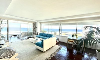 Apartamento en venta de 4 dormitorios en Playa Brava, Punta del Este