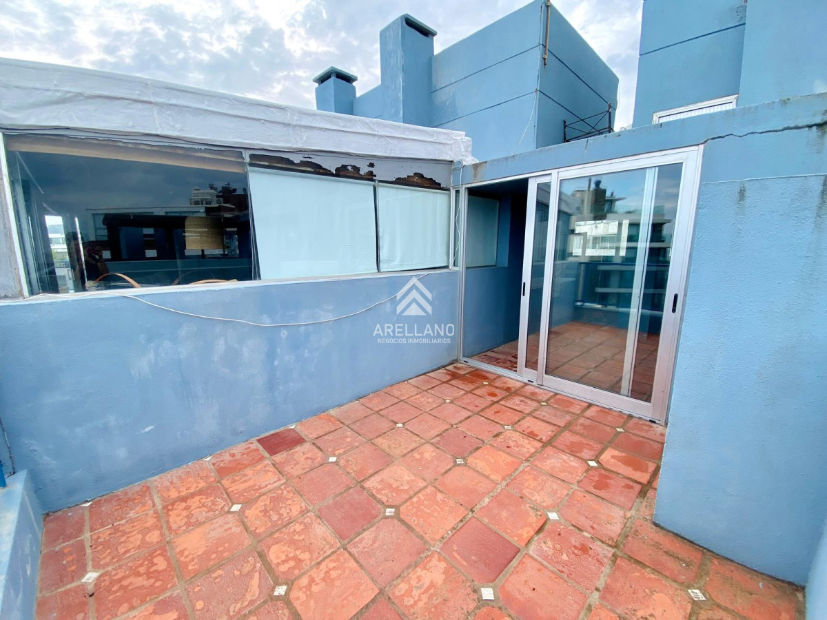 Apartamento ID.2555 - Venta apartamento 2 dormitorios Playa Brava 