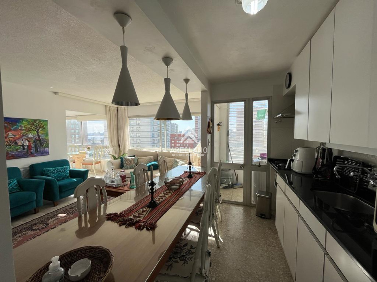 Apartamento ID.2904 - Venta apartamento 2 dormitorios con vista al mar Península 