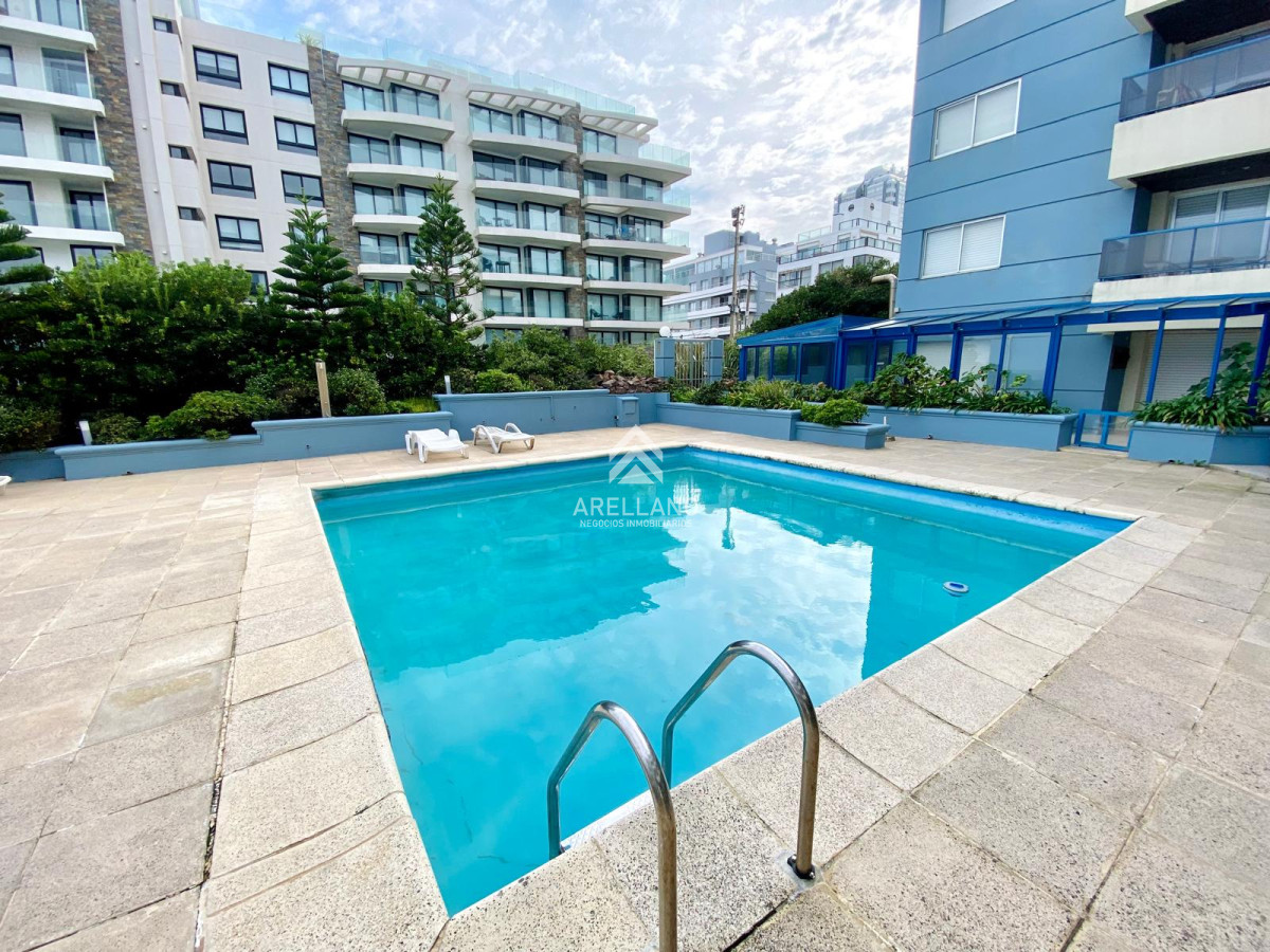 Apartamento ID.2555 - Venta apartamento 2 dormitorios Playa Brava 