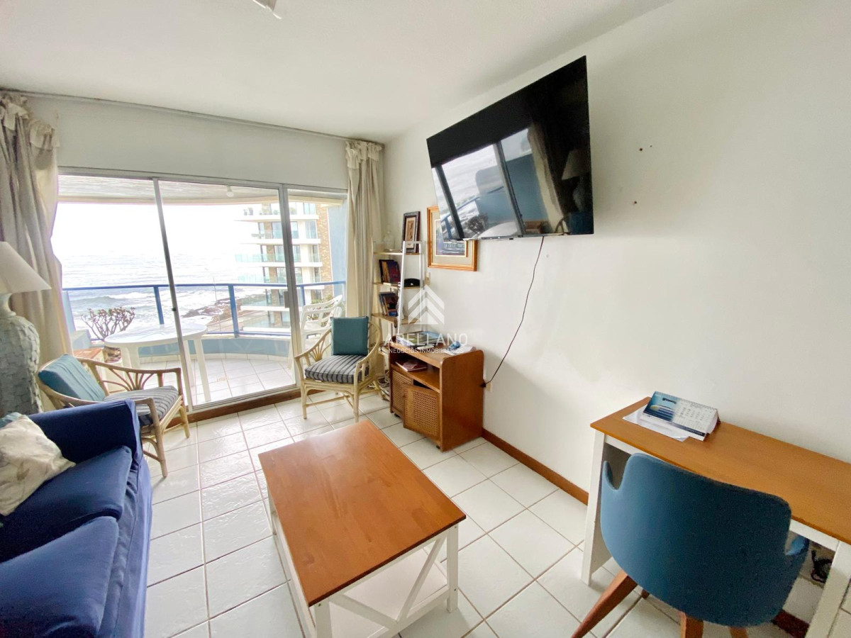 Apartamento ID.2555 - Venta apartamento 2 dormitorios Playa Brava 