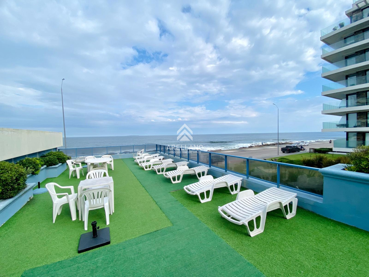 Apartamento ID.2555 - Venta apartamento 2 dormitorios Playa Brava 