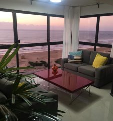 Venta apartamento 2 dormitorios  y dependencia Playa Brava