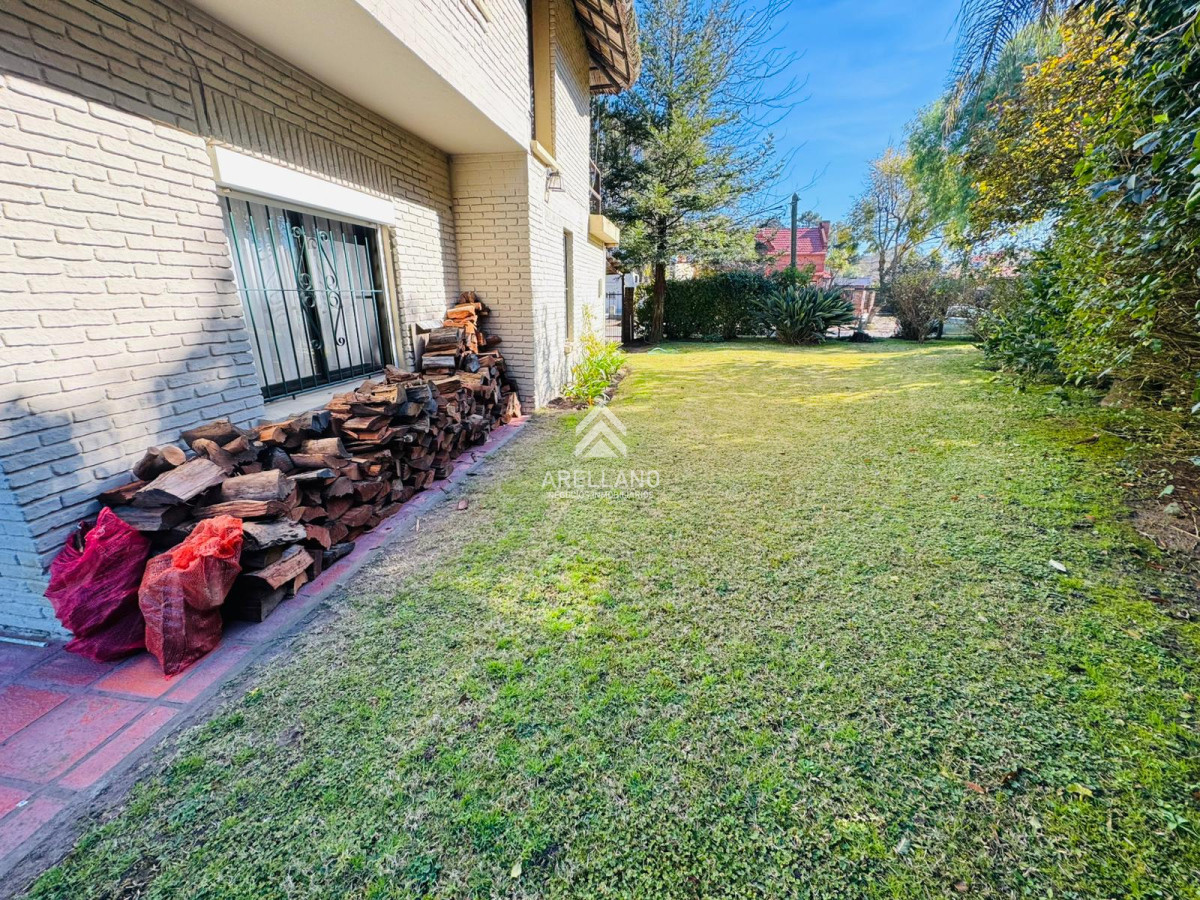 Casa ID.5168 - Venta casa 5 dormitorios punta del este
