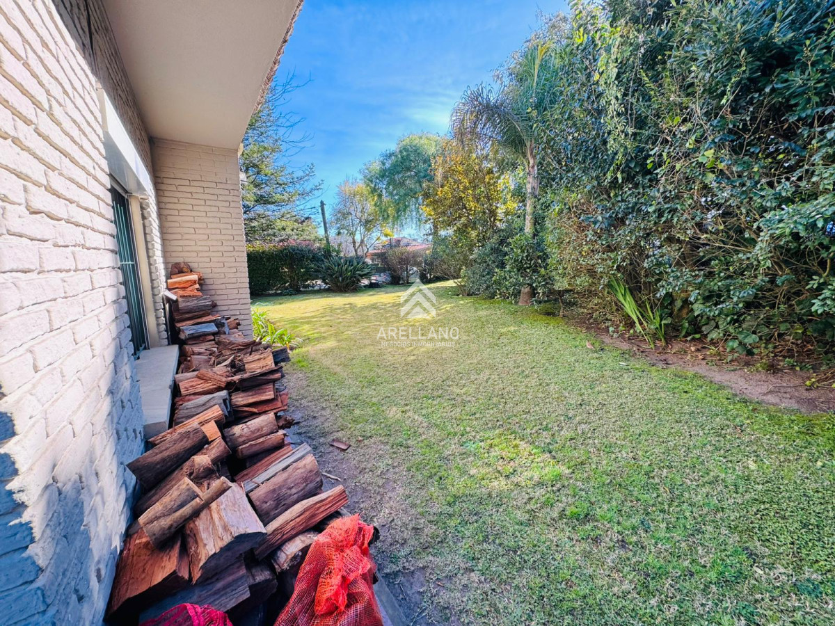 Casa ID.5168 - Venta casa 5 dormitorios punta del este