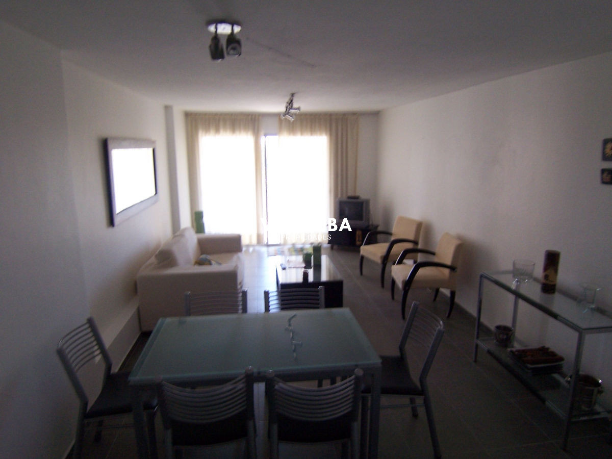 Apartamento ID.3102 - Apartamento en Roosevelt, 2 dormitorios, reciclado! 