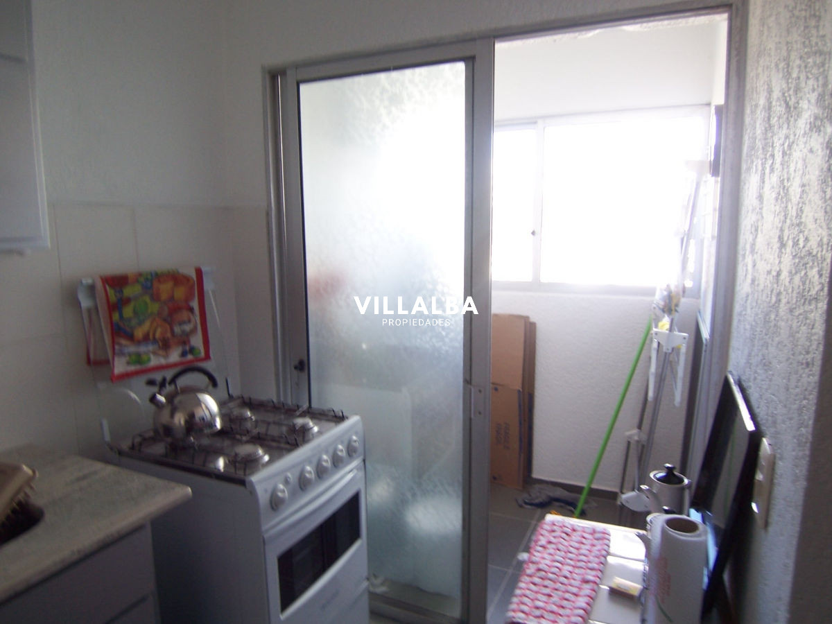 Apartamento ID.3102 - Apartamento en Roosevelt, 2 dormitorios, reciclado! 