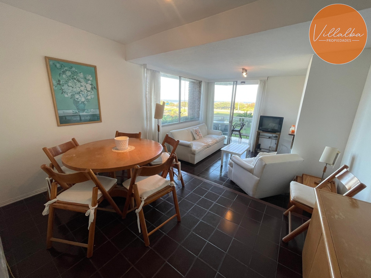 Apartamento ID.2998 - Apartamento en Brava, 2 dormitorios y dependencia