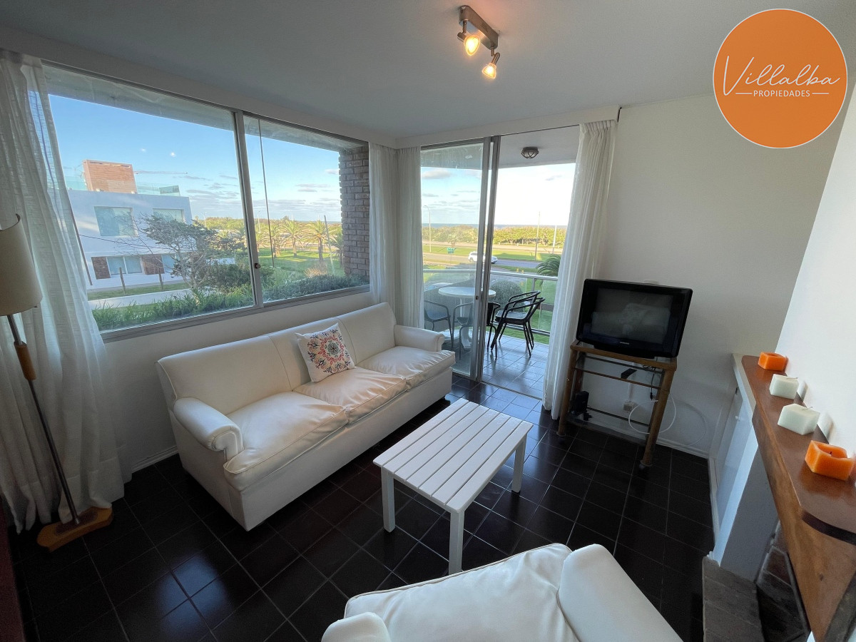 Apartamento ID.2998 - Apartamento en Brava, 2 dormitorios y dependencia