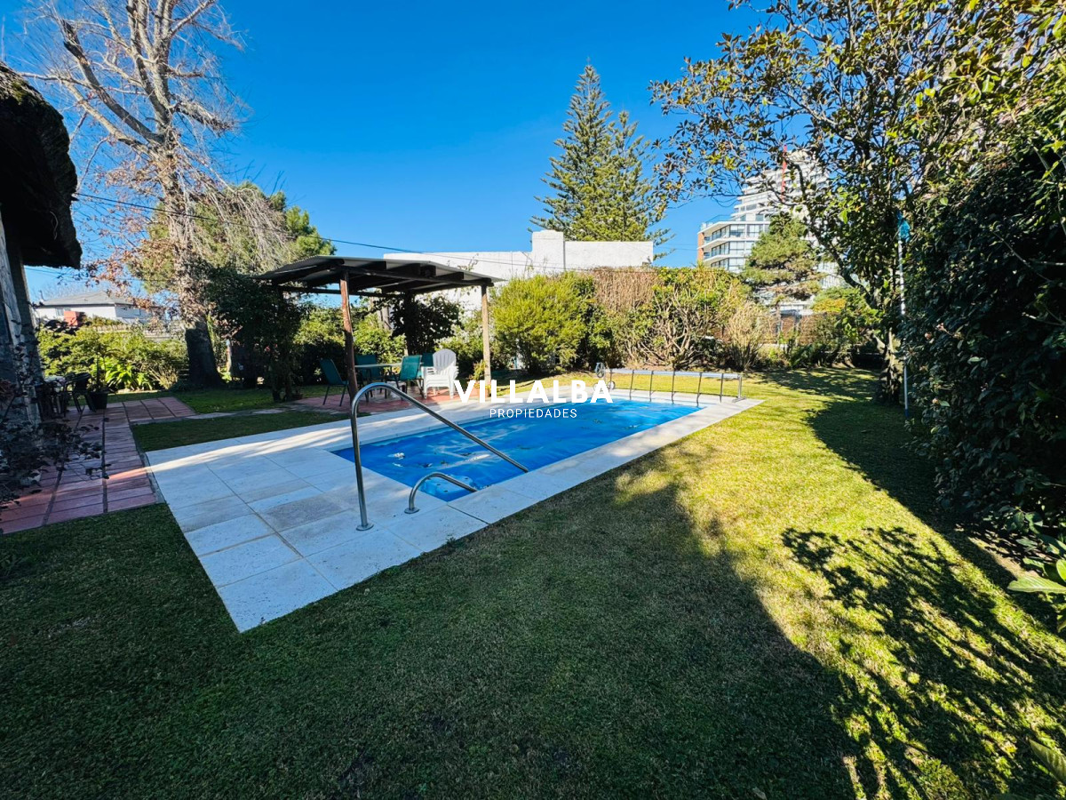 Casa ID.3658 - Casa 5 dormitorios punta del este