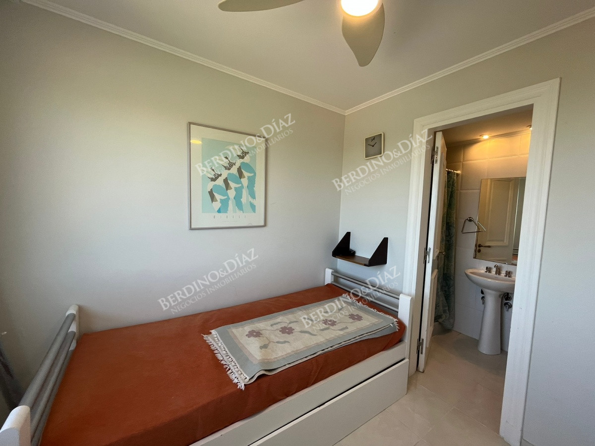 Apartamento ID.2462 - Mansa Apartamento esquinero primera linea de playa y amenities