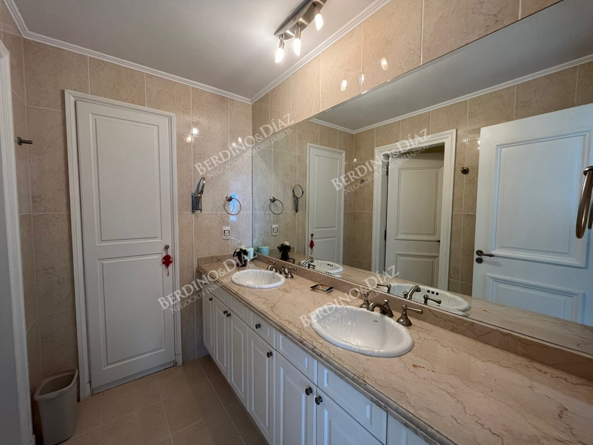Apartamento ID.2462 - Mansa Apartamento esquinero primera linea de playa y amenities