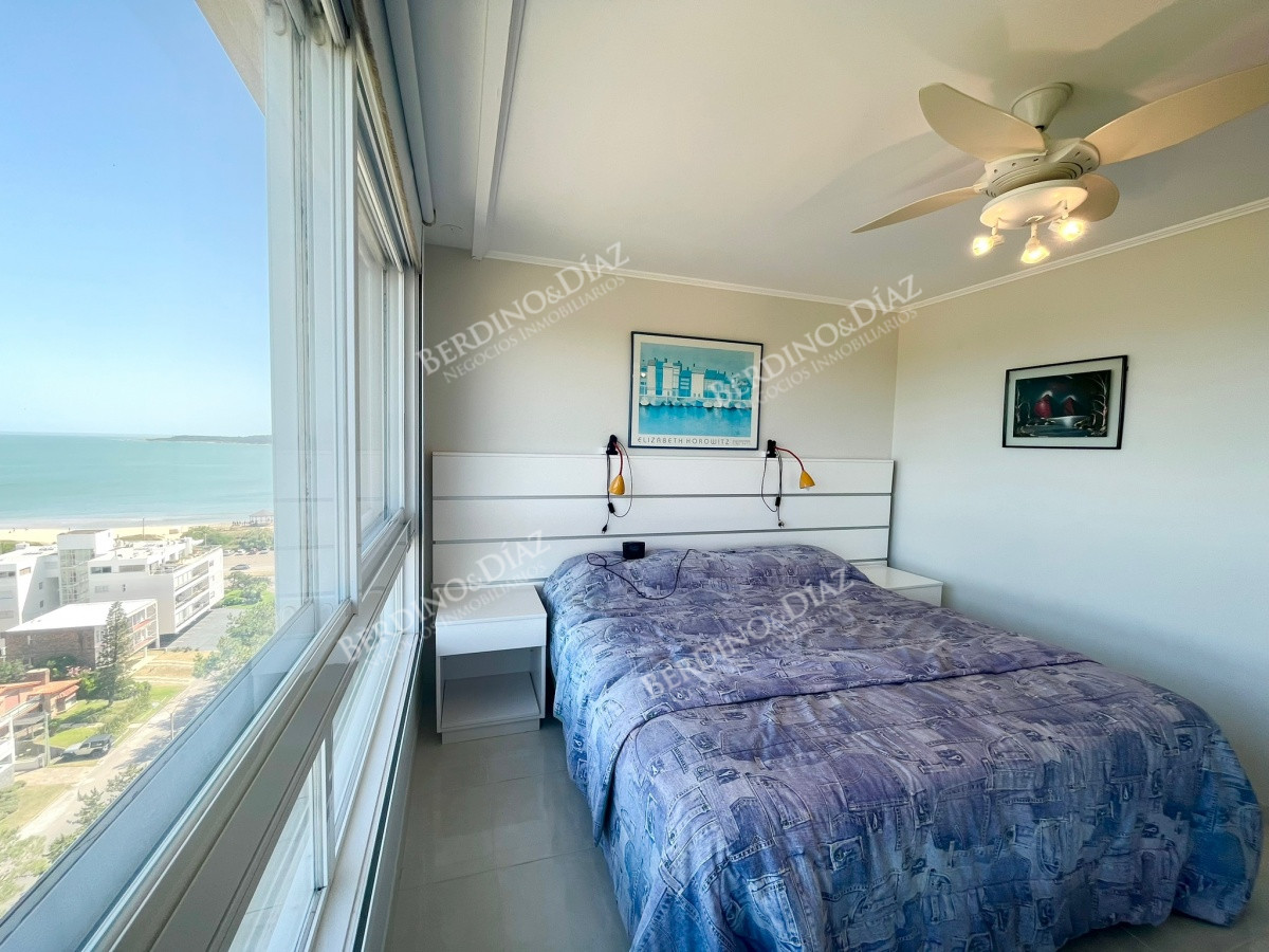 Apartamento ID.2462 - Mansa Apartamento esquinero primera linea de playa y amenities