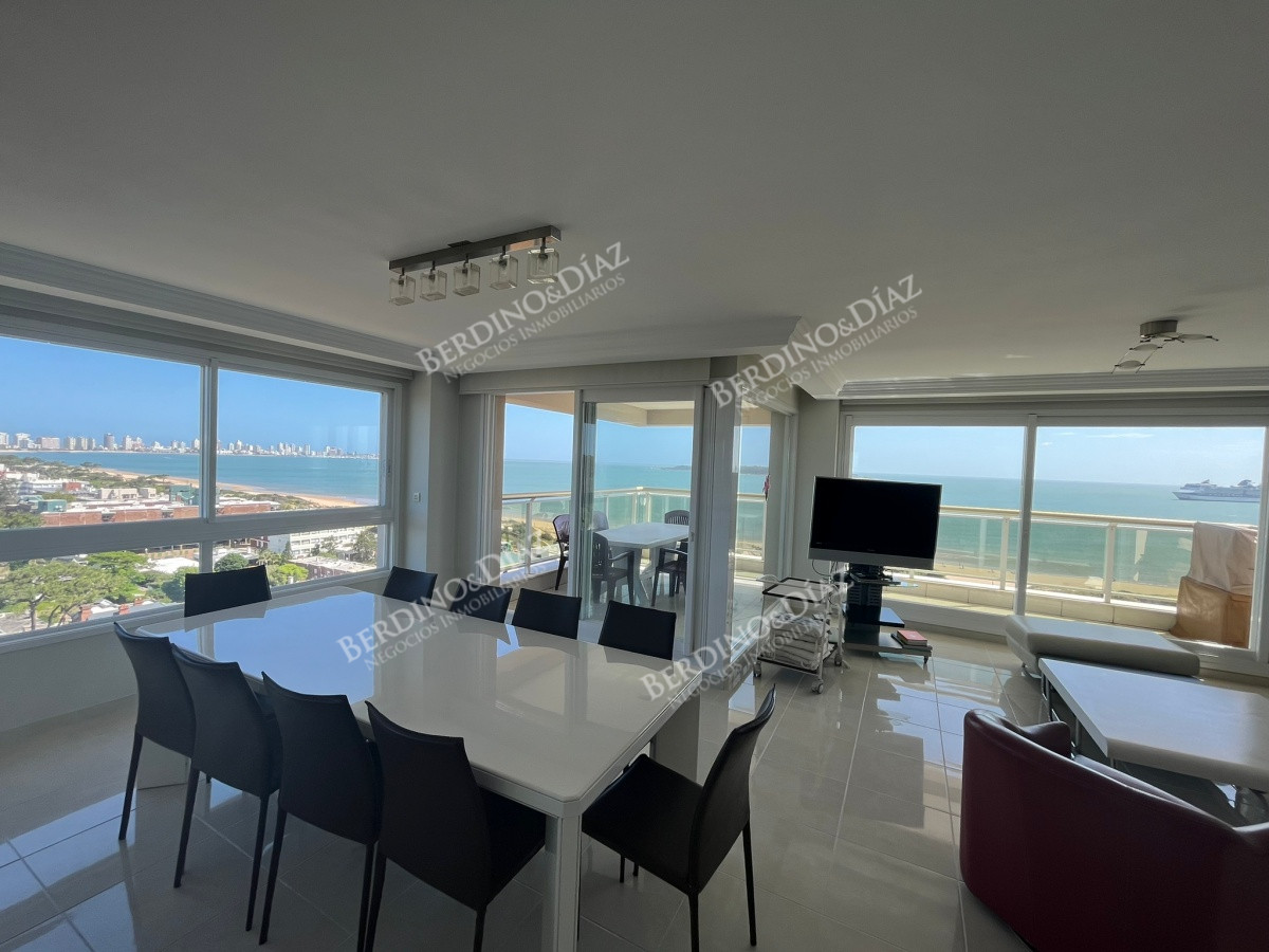 Apartamento ID.2462 - Mansa Apartamento esquinero primera linea de playa y amenities
