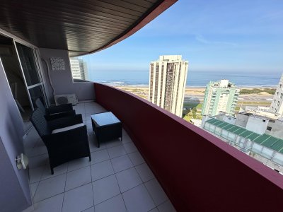 Apartamento 2 dormitorios en Playa Brava Terraza y vista al mar