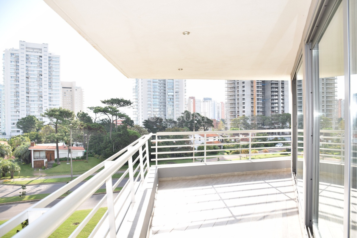 Apartamento ID.1832 - Apartamento en edificio de lujo