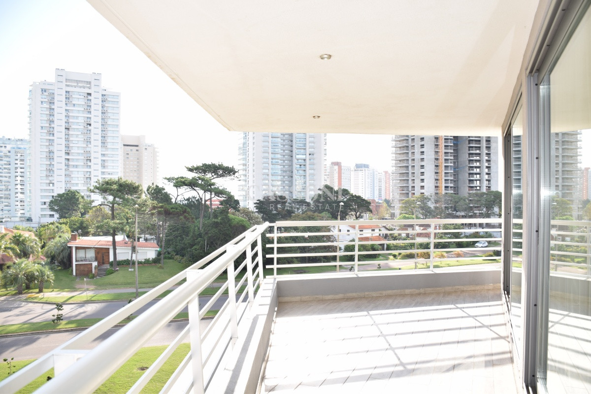 Apartamento ID.1832 - Apartamento en edificio de lujo