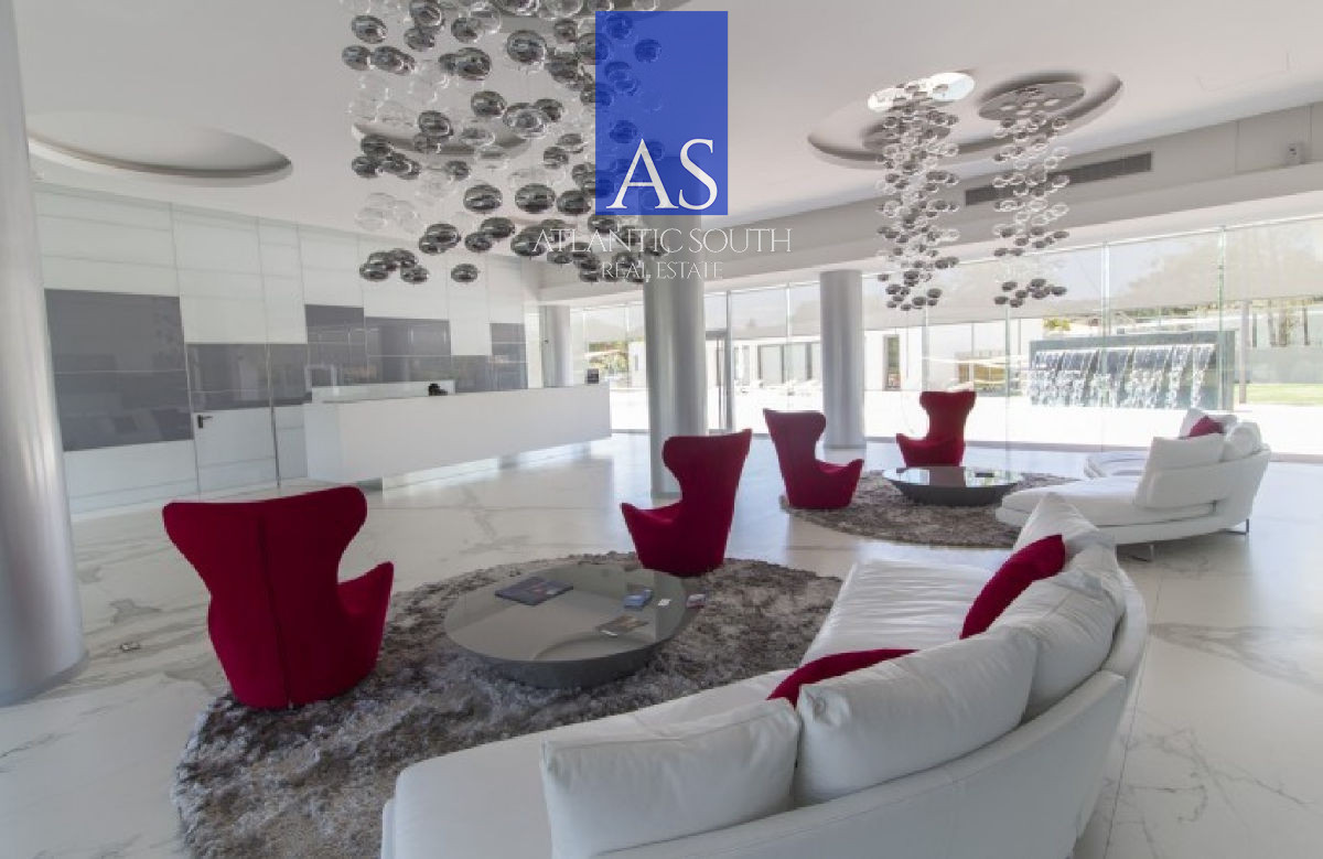 Apartamento ID.4138 - Apartamento moderno 2 suites garage servicios Playa Mansa Punta del Este
